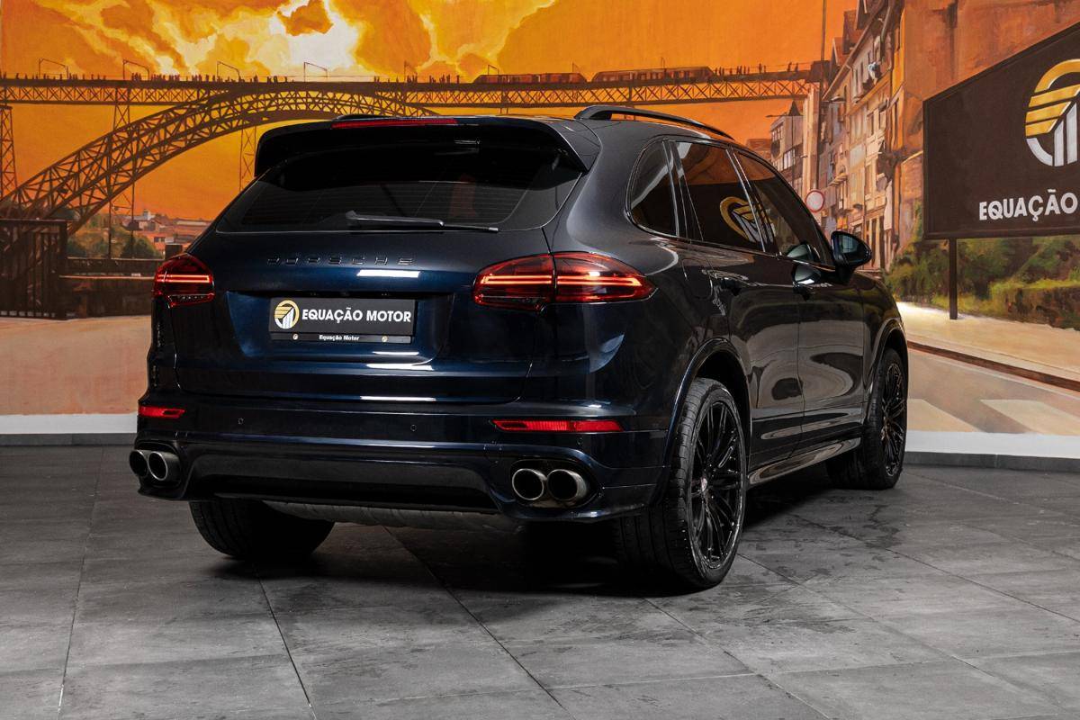 porsche-cayenne-2015-hibrido-a-gasolina-2995cc