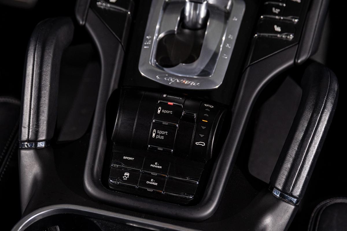 porsche-cayenne-2015-hibrido-a-gasolina-2995cc