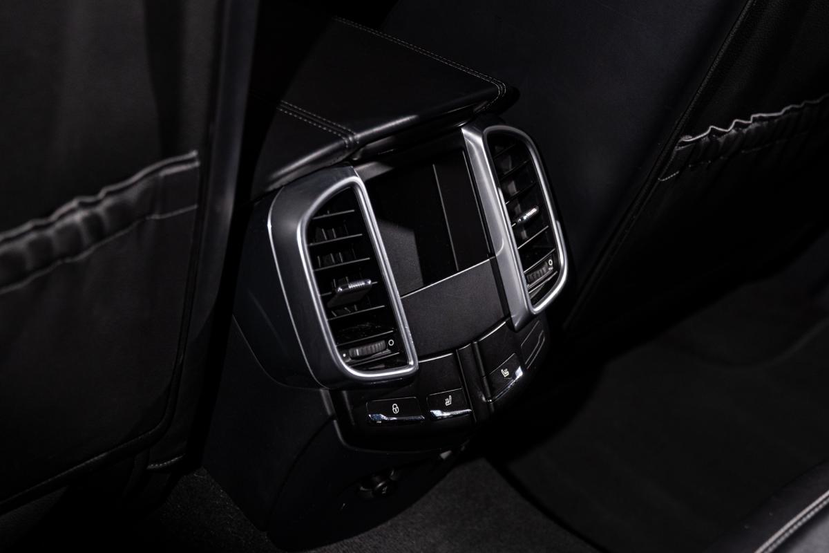 porsche-cayenne-2015-hibrido-a-gasolina-2995cc