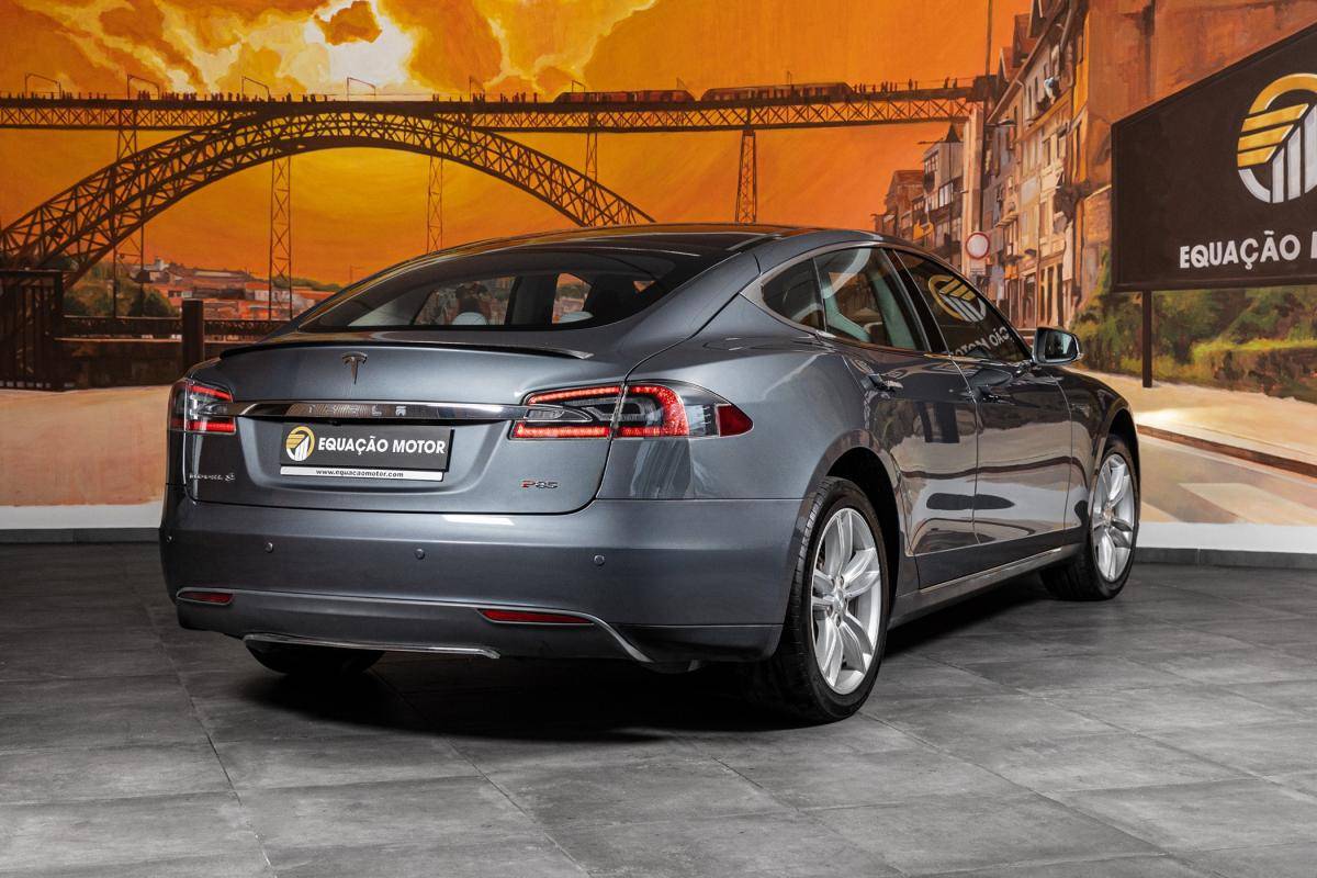 tesla-model-s-2013-eletrico-500cc