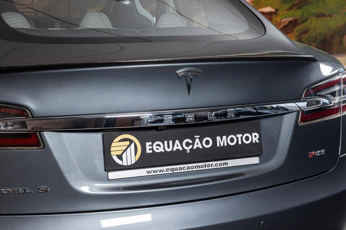 tesla-model-s-2013-eletrico-500cc