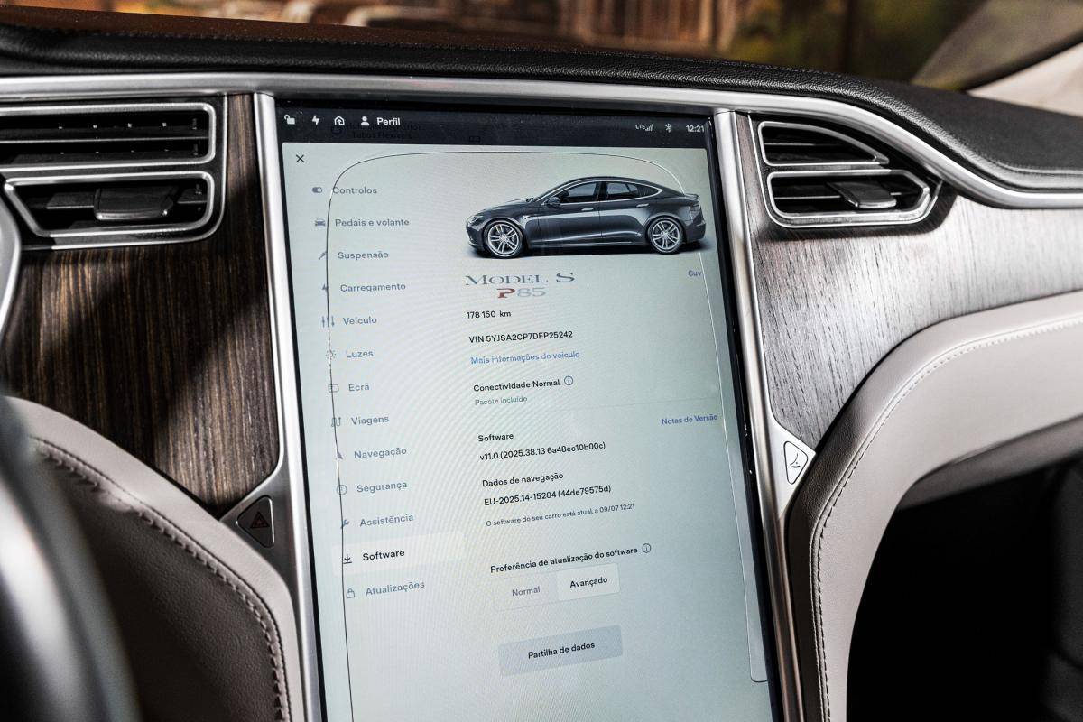 tesla-model-s-2013-eletrico-500cc