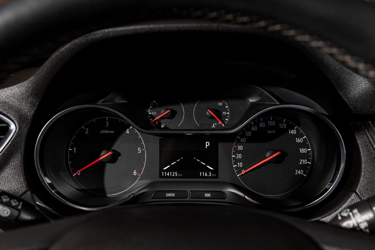 opel-grandland-x-2017-diesel-1560cc