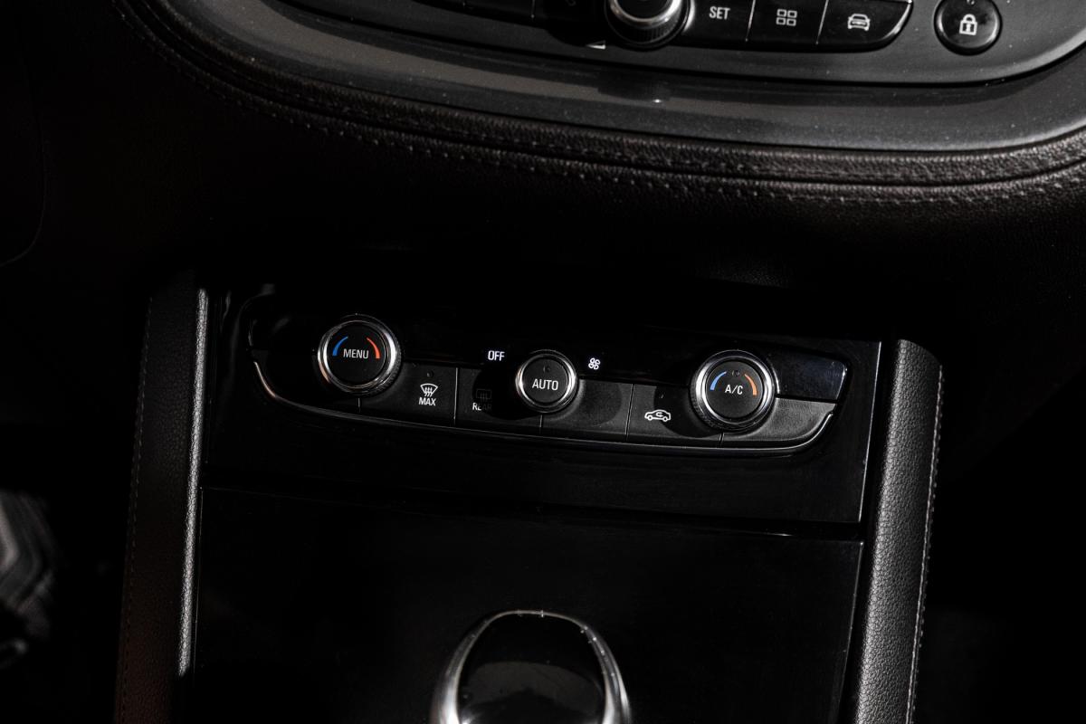 opel-grandland-x-2017-diesel-1560cc
