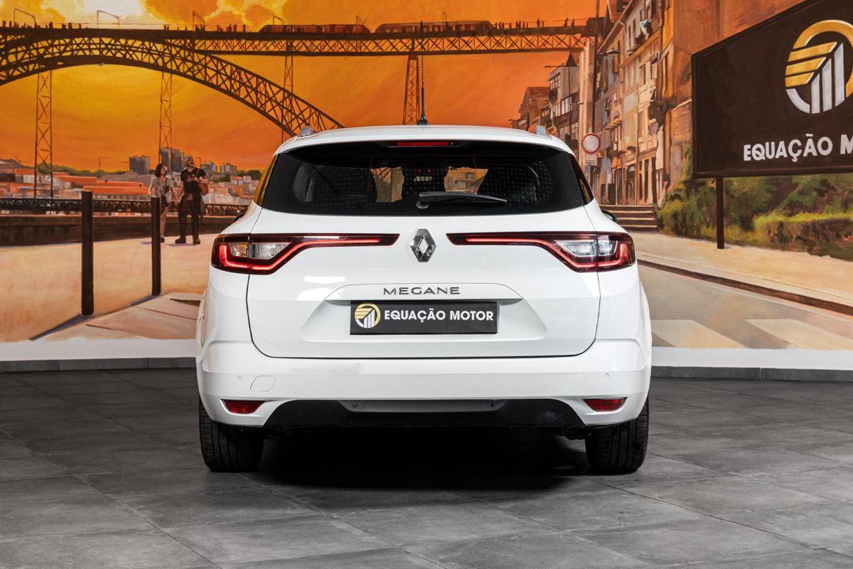 renault-megane-sport-tourer-2017-diesel-1461cc