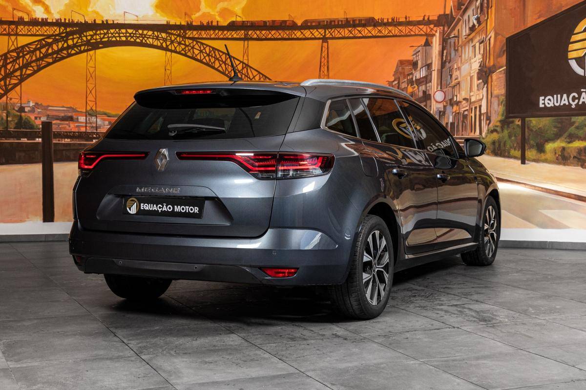 renault-megane-sport-tourer-2022-diesel-1461cc