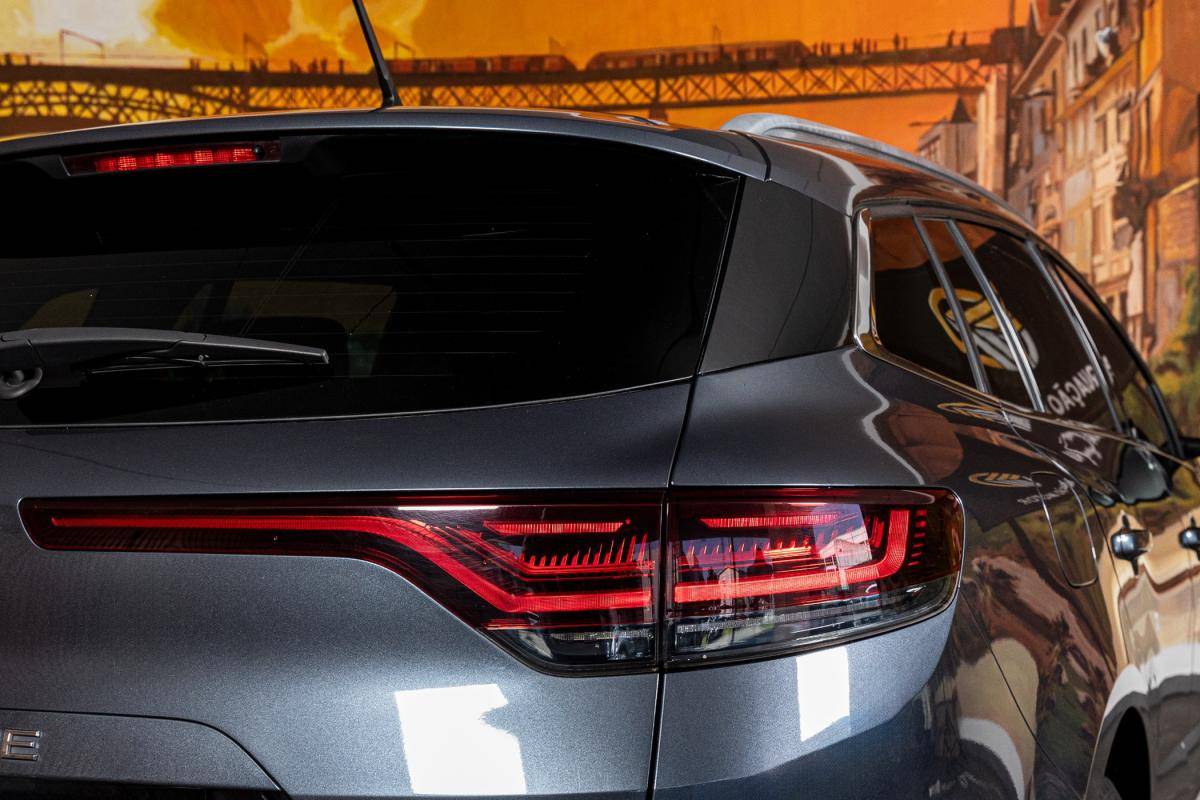 renault-megane-sport-tourer-2022-diesel-1461cc