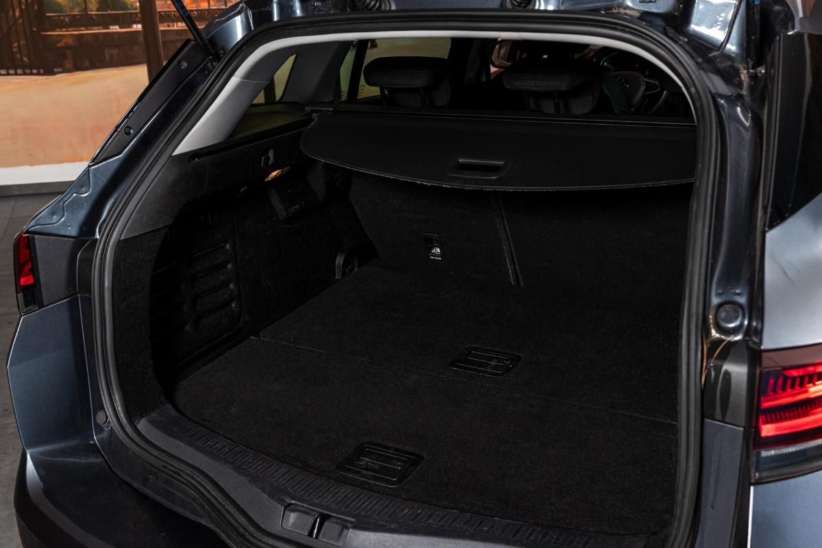 renault-megane-sport-tourer-2022-diesel-1461cc