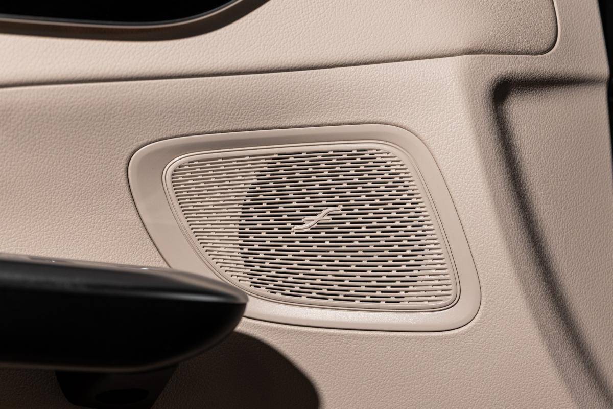 mercedes-benz-classe-c-2022-hibrido-a-gasolina-1999cc