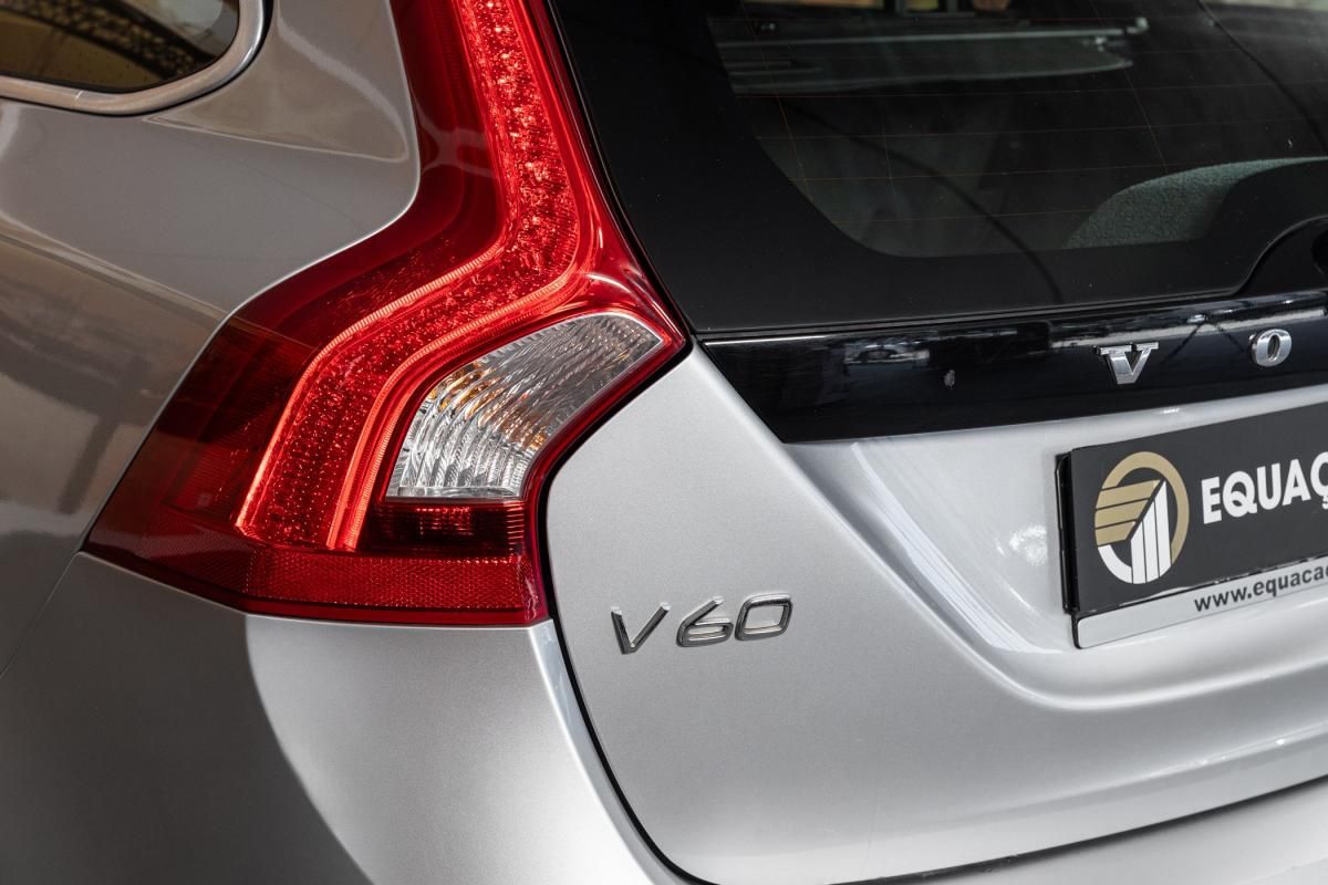 volvo-v60-2014-diesel-1969cc