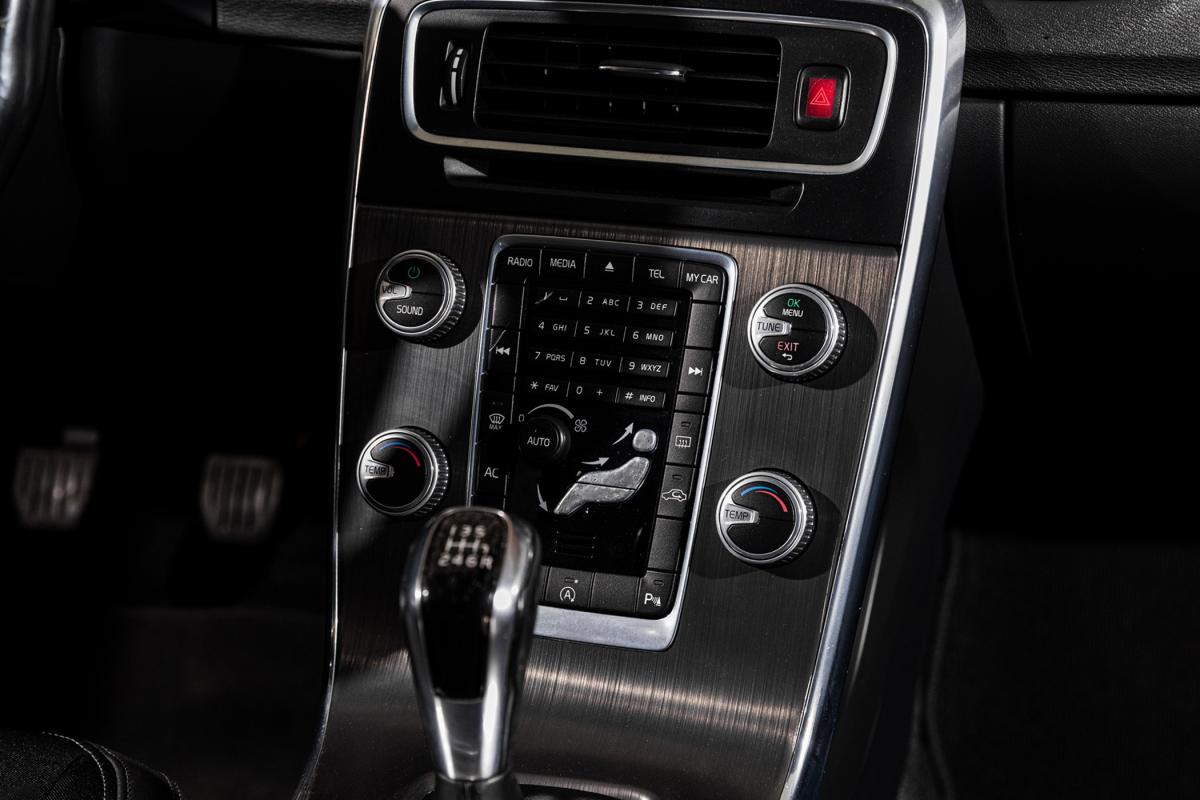 volvo-v60-2014-diesel-1969cc