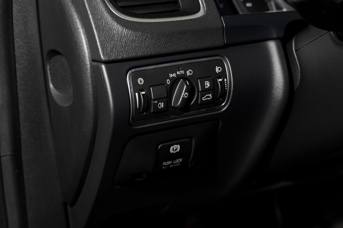volvo-v60-2014-diesel-1969cc