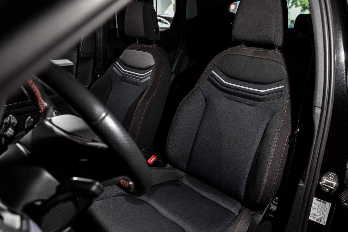 seat-arona-2023-gasolina-999cc
