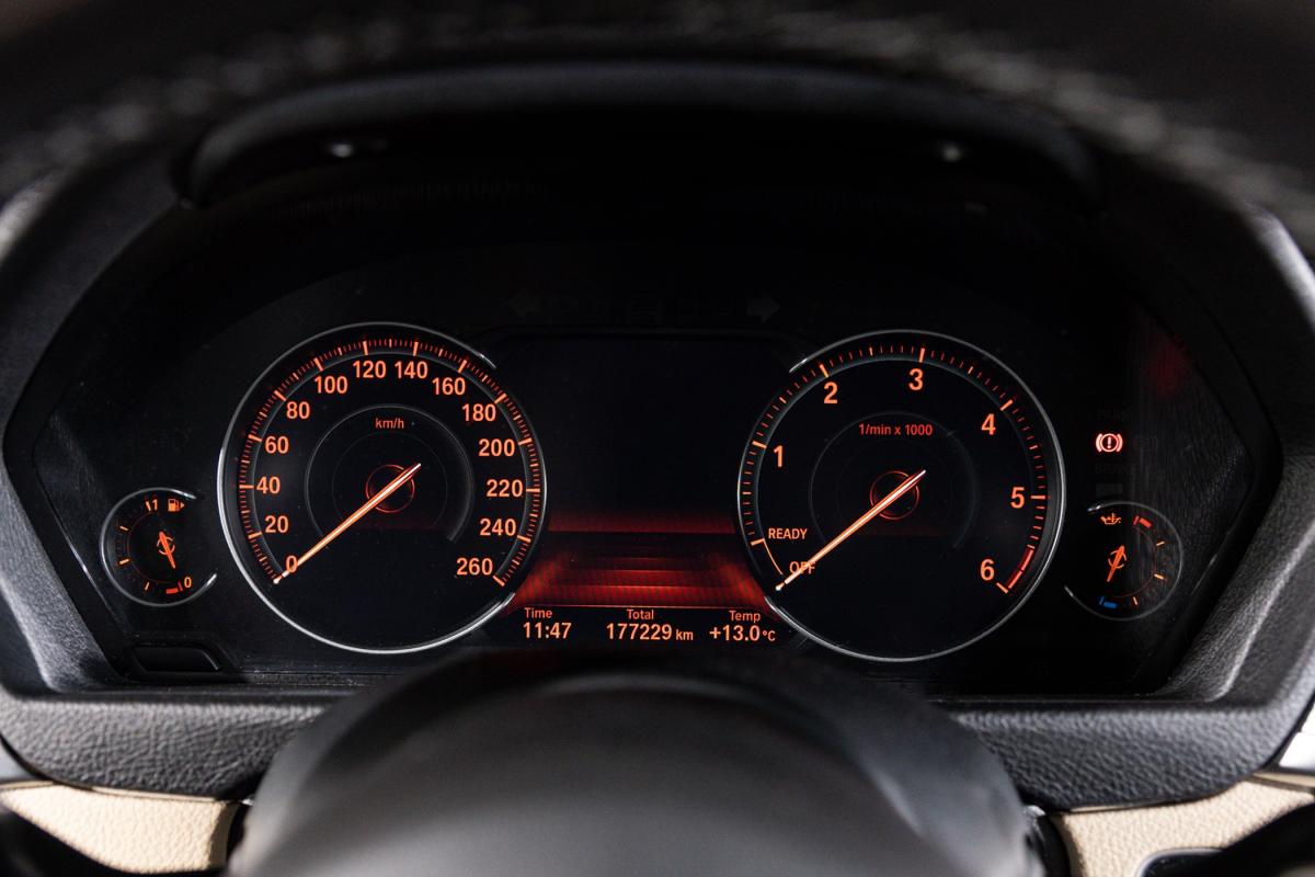 bmw-serie-3-2018-diesel-2993cc