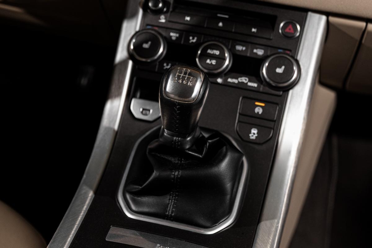 land-rover-range-rover-evoque-2015-diesel-2179cc