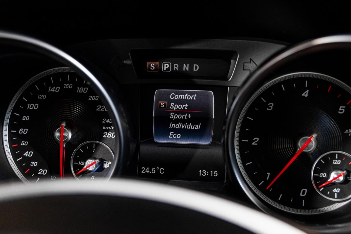 mercedes-benz-slc-2016-diesel-2143cc