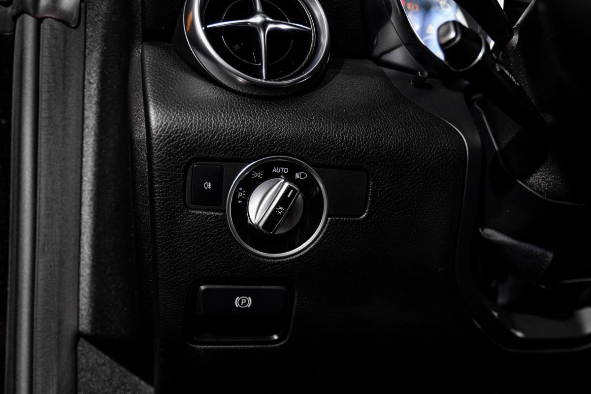 mercedes-benz-slc-2016-diesel-2143cc