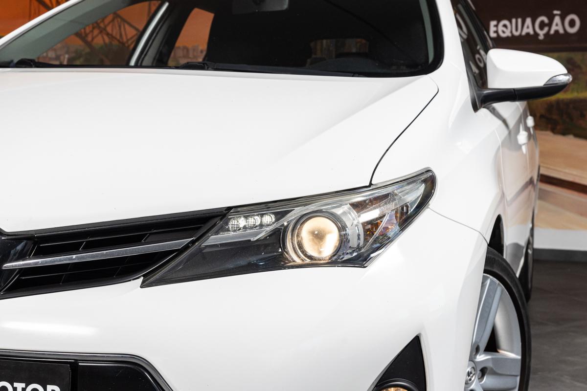 toyota-auris-touring-sports-2015-diesel-1364cc