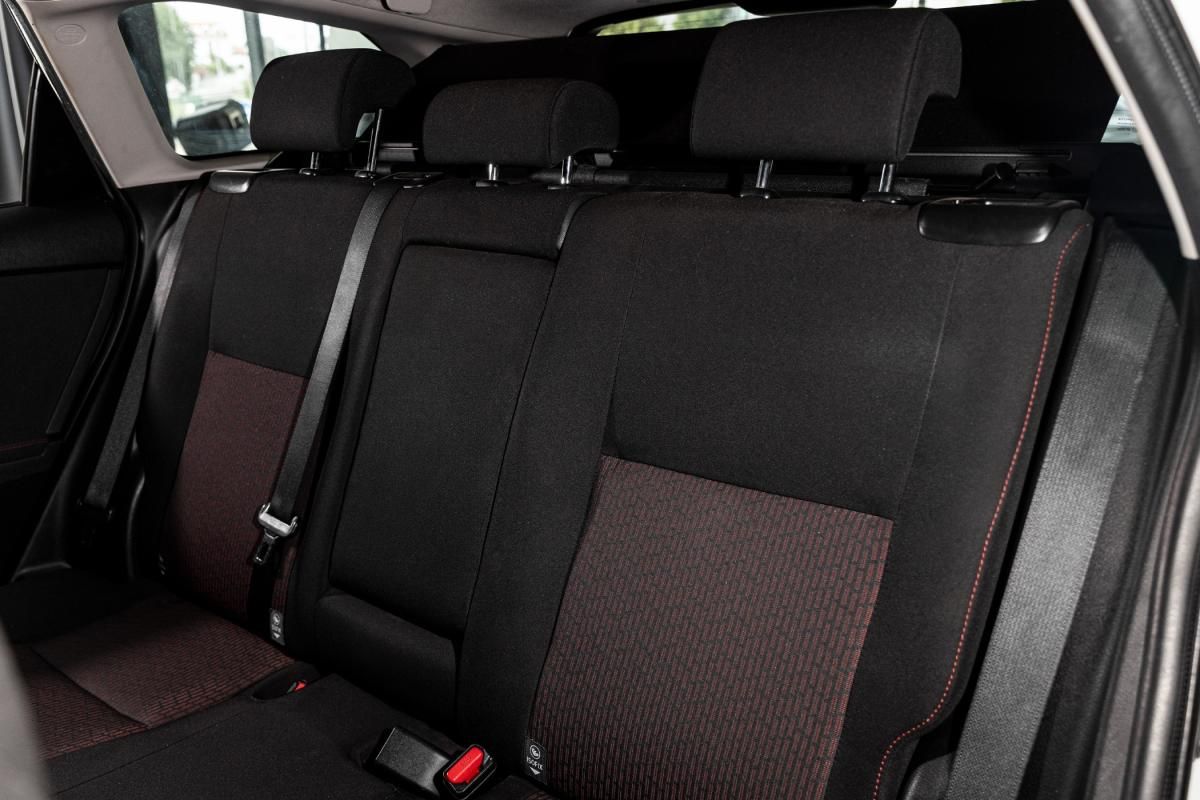 toyota-auris-touring-sports-2015-diesel-1364cc