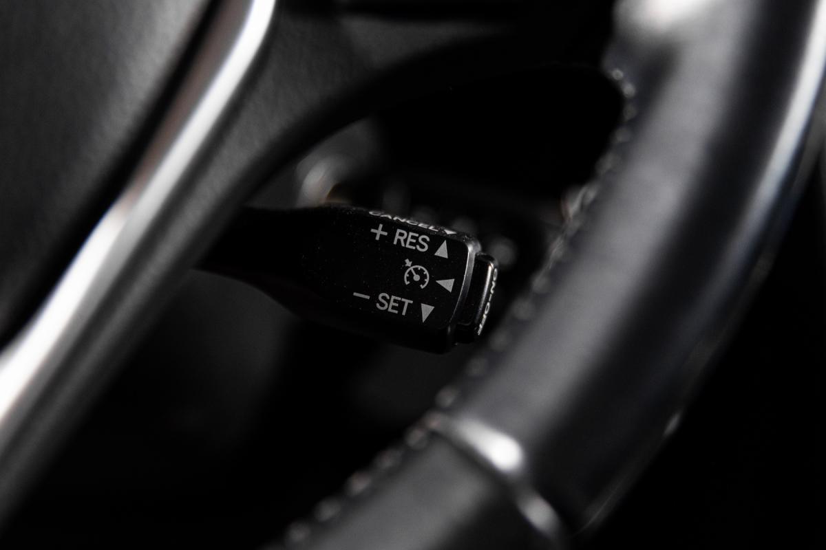 toyota-auris-touring-sports-2015-diesel-1364cc