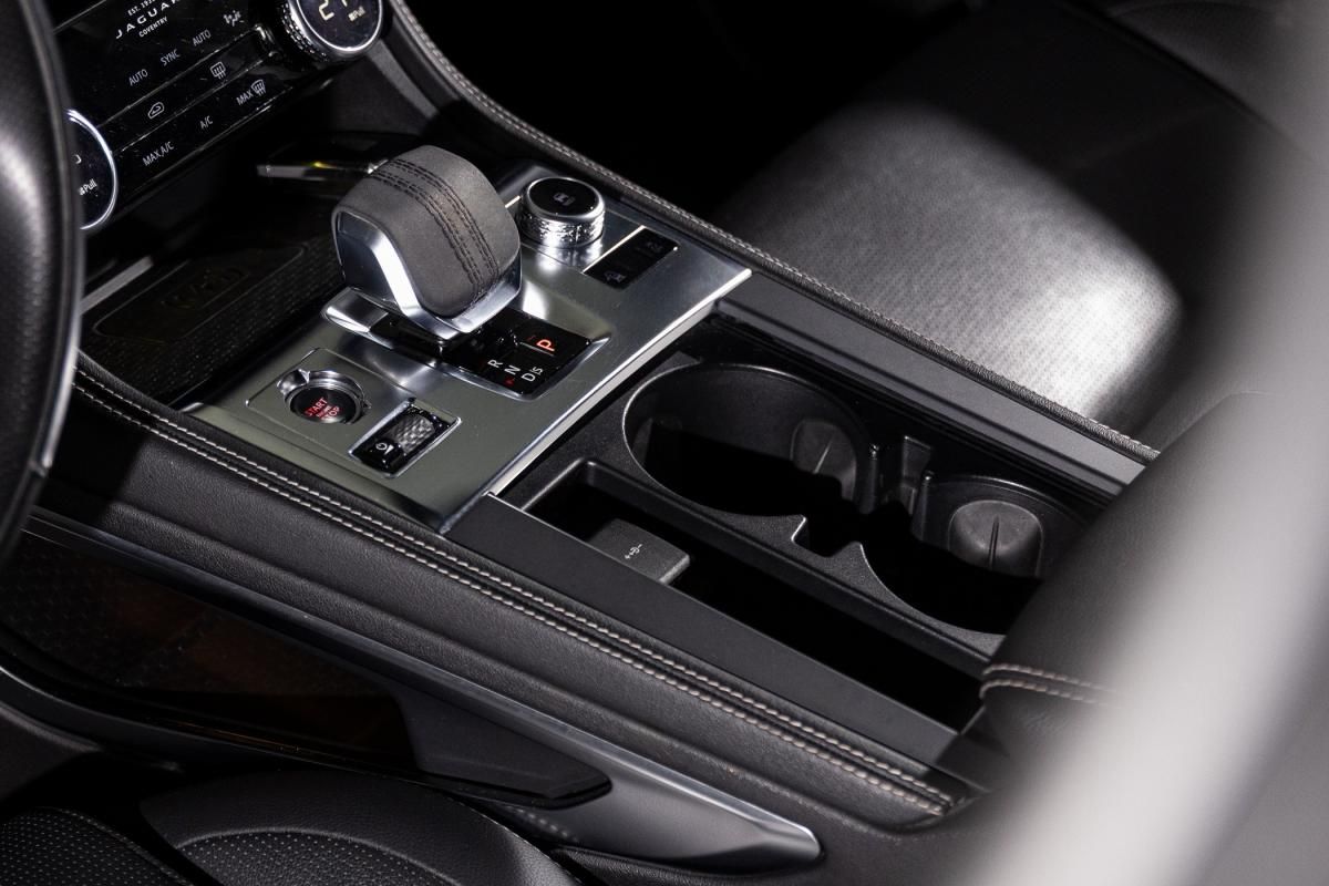 jaguar-f-pace-2022-diesel-1998cc