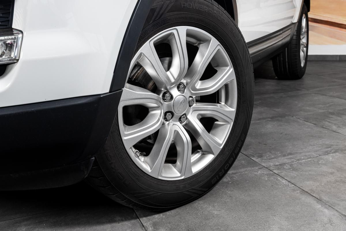 land-rover-range-rover-evoque-2015-diesel-2179cc