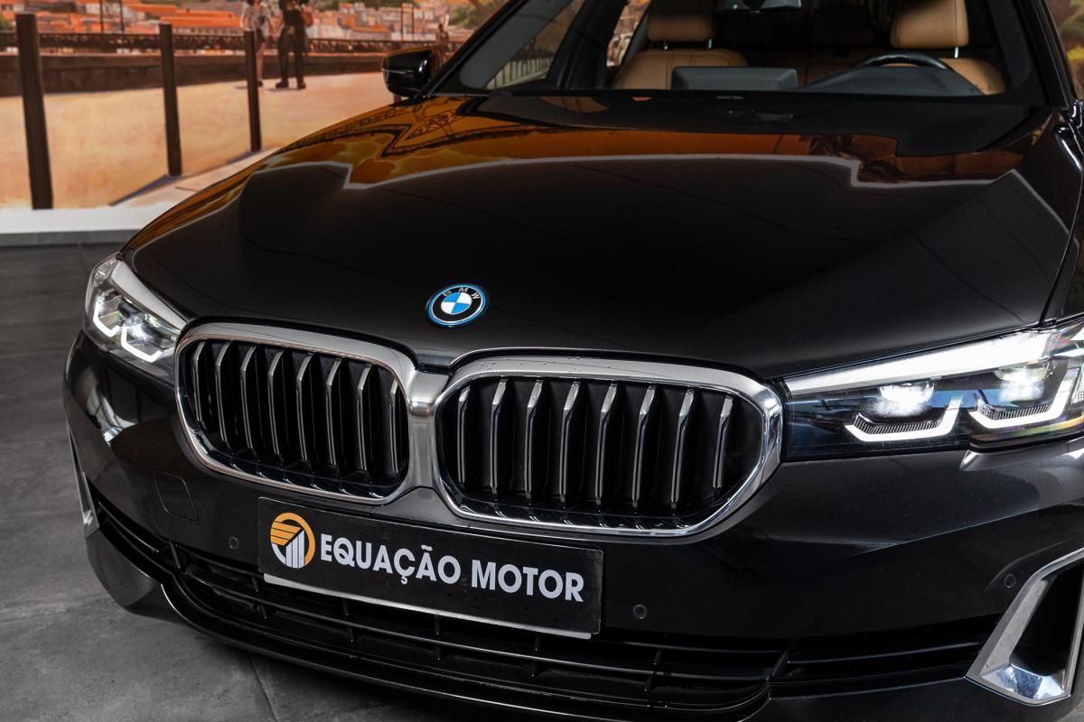bmw-serie-5-2022-hibrido-a-gasolina-1998cc