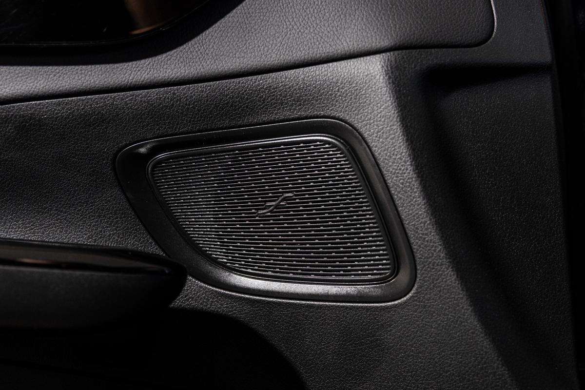 mercedes-benz-classe-c-2022-hibrido-a-gasolina-1999cc