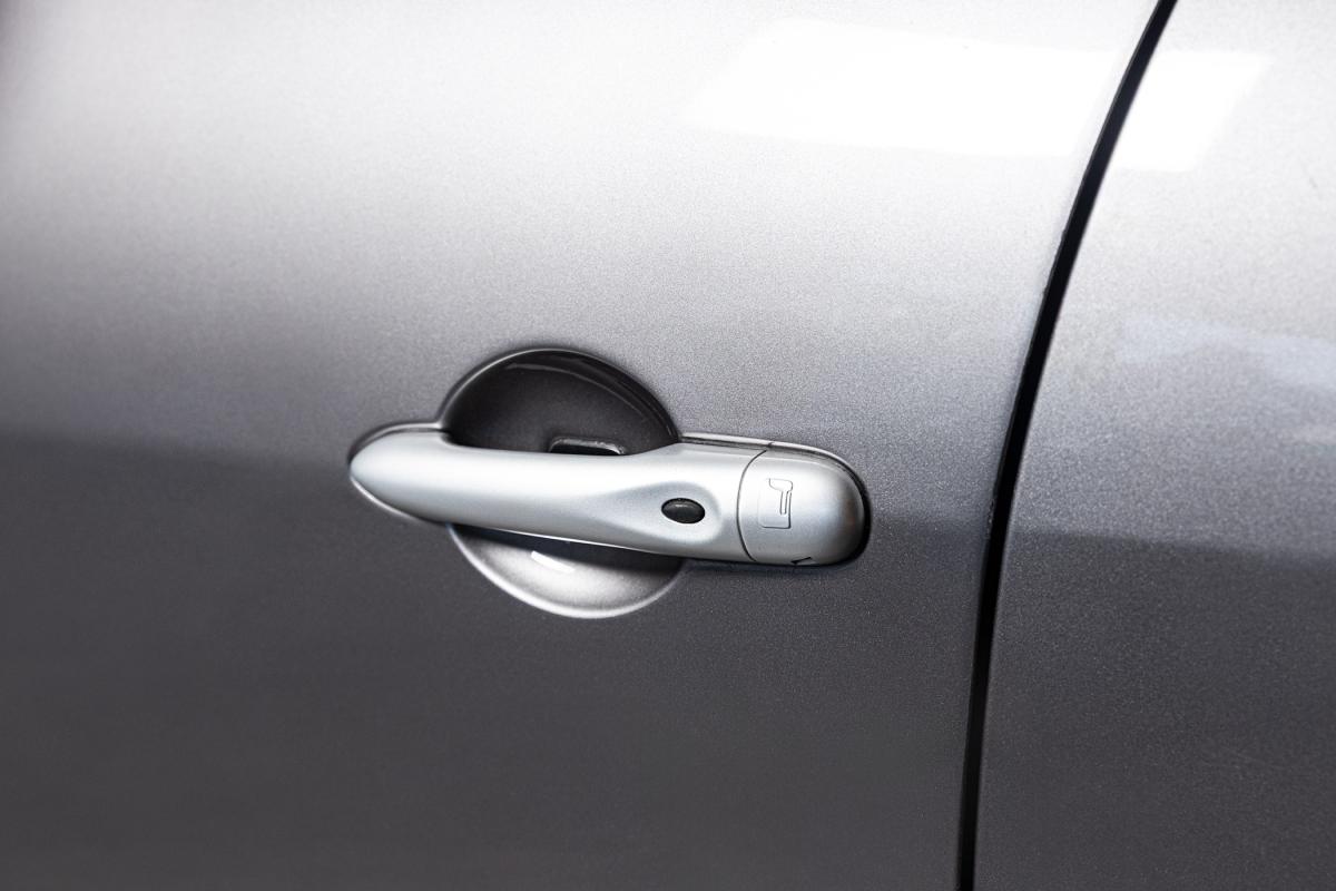 renault-scenic-2011-diesel-1598cc