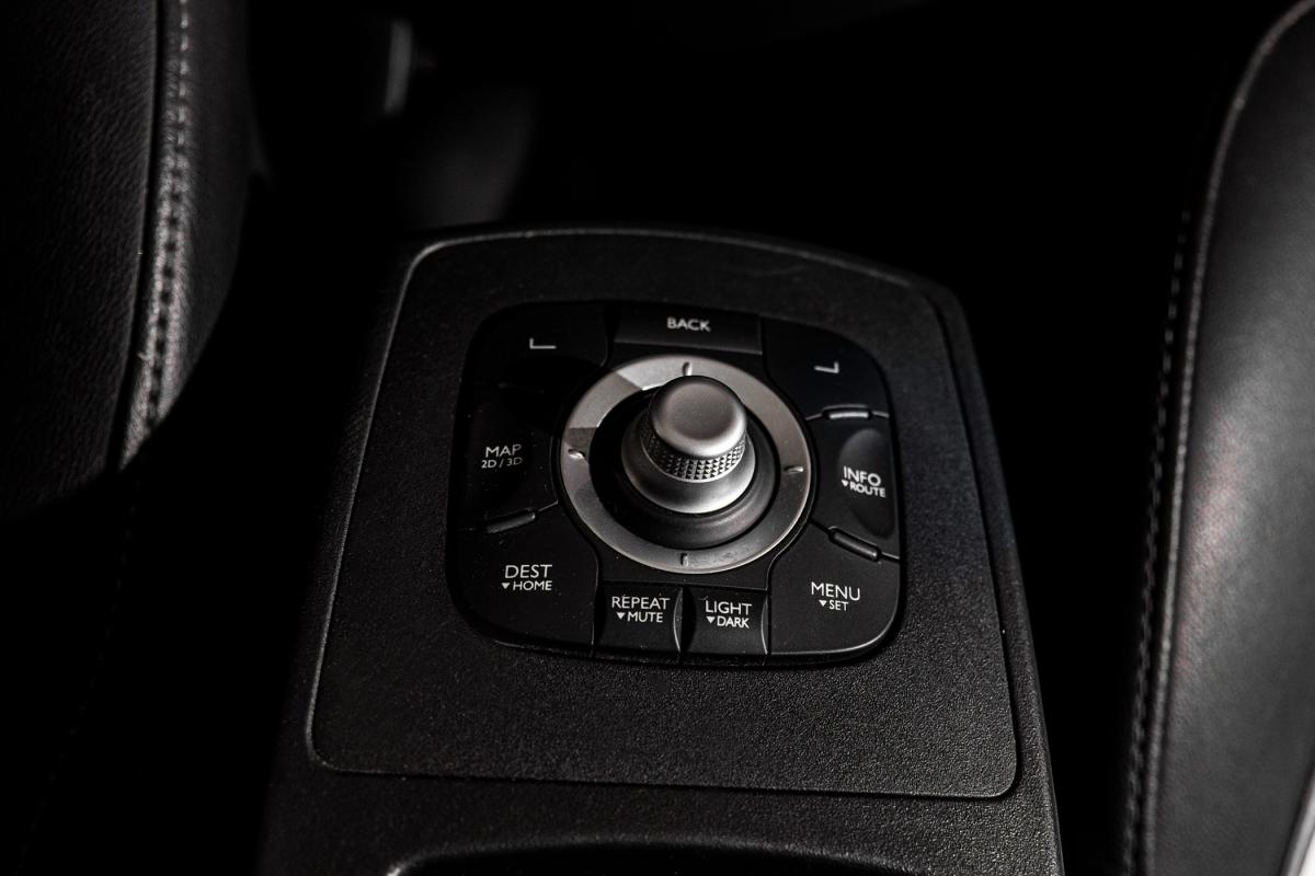 renault-scenic-2011-diesel-1598cc