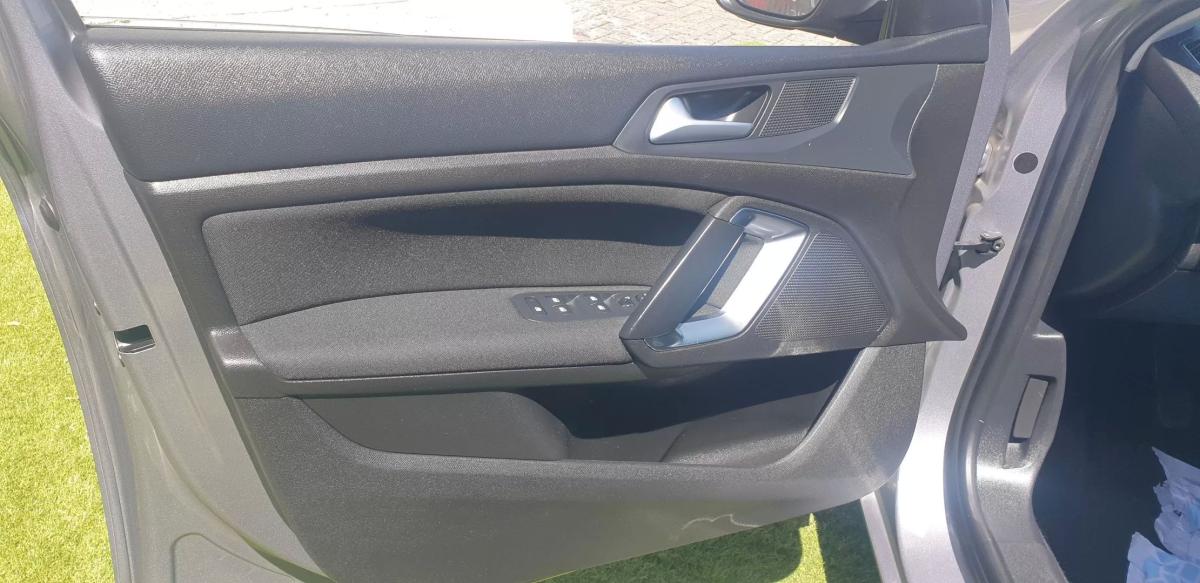 peugeot-308-sw-2019-diesel-1499cc