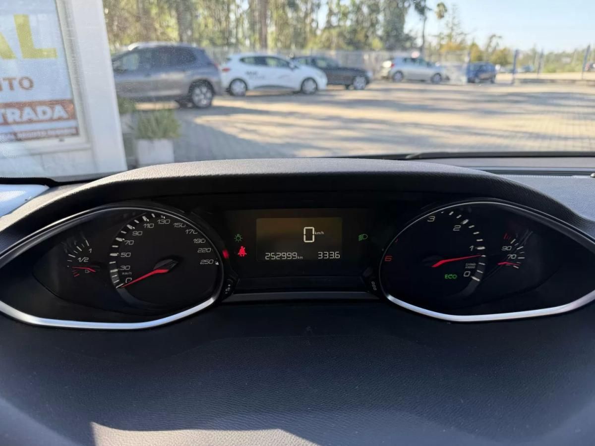 peugeot-308-sw-2015-diesel-1560cc