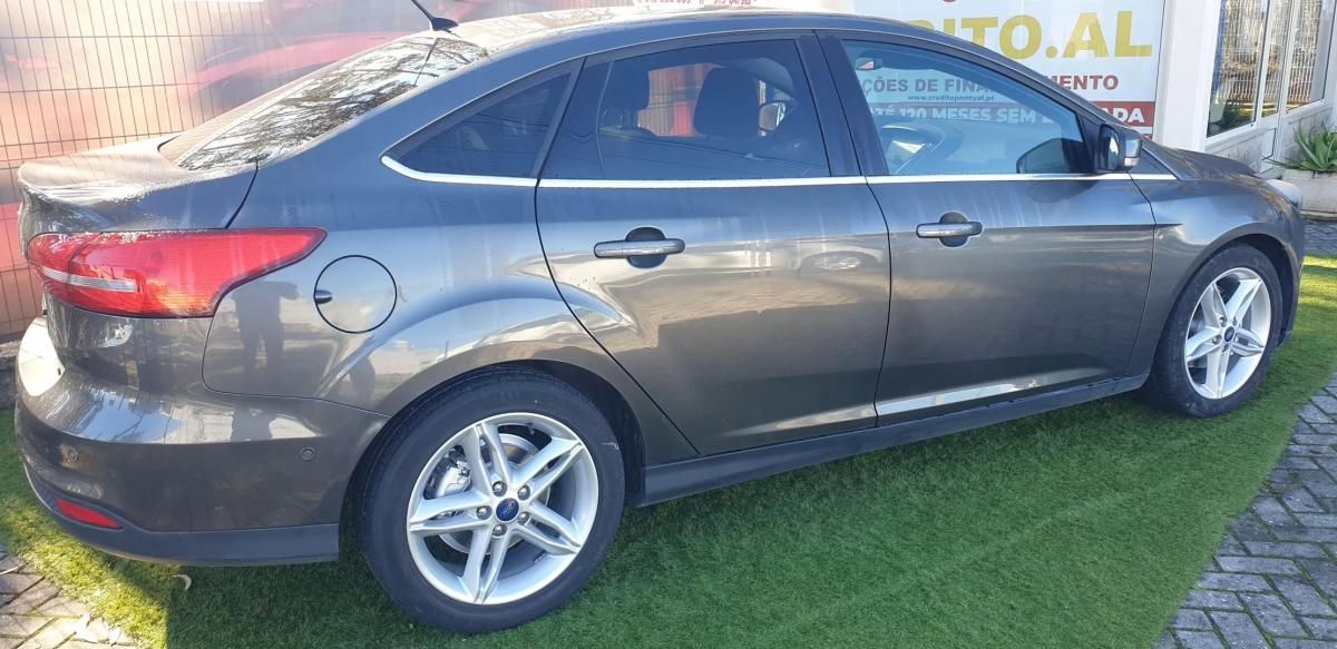 ford-focus-2015-gasolina-998cc