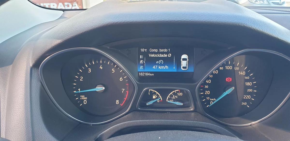 ford-focus-2015-gasolina-998cc
