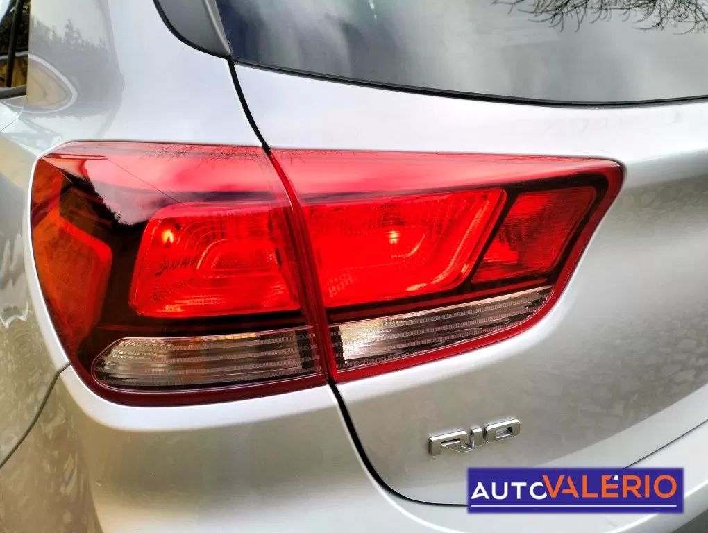 kia-rio-2021-gasolina-1197cc