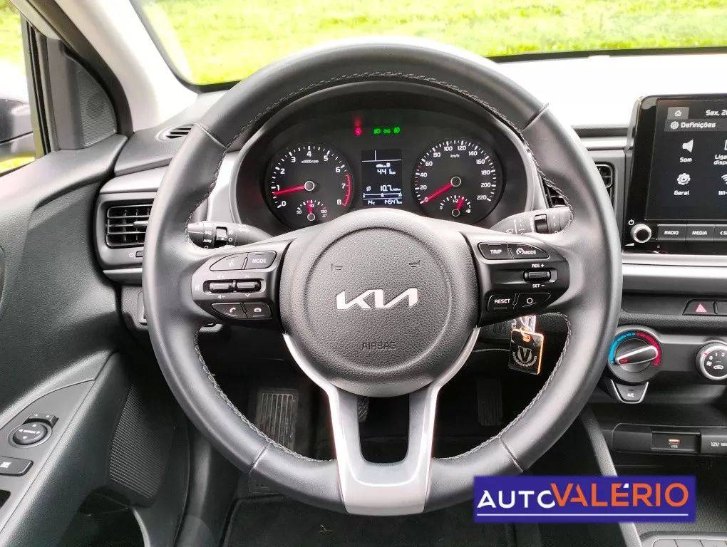 kia-rio-2021-gasolina-1197cc