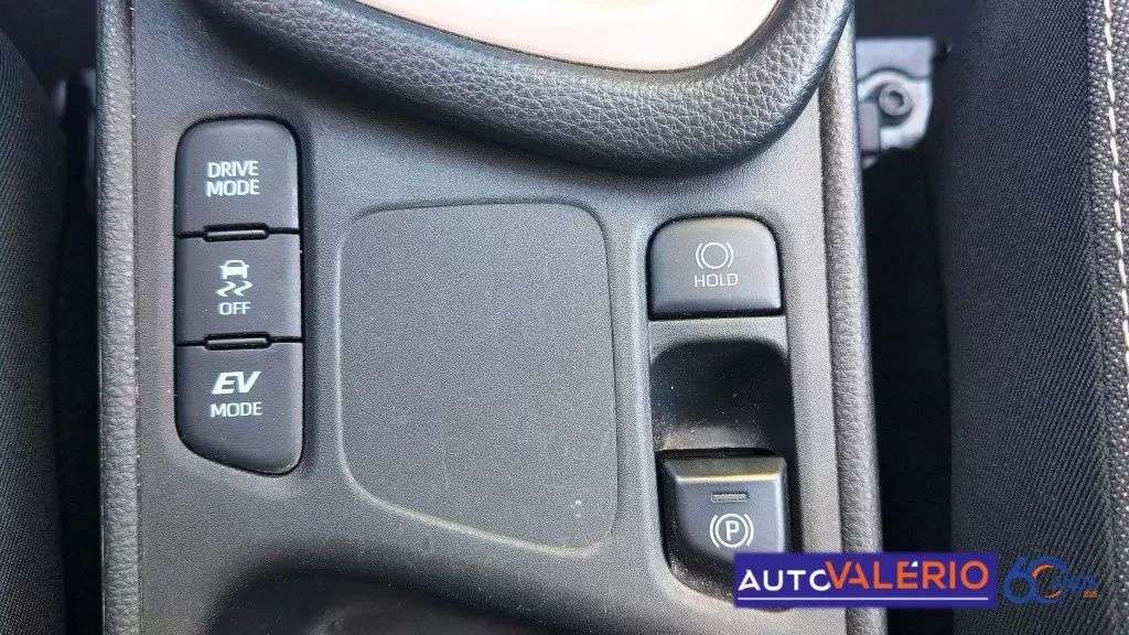 toyota-yaris-2023-hibrido-a-gasolina-1490cc