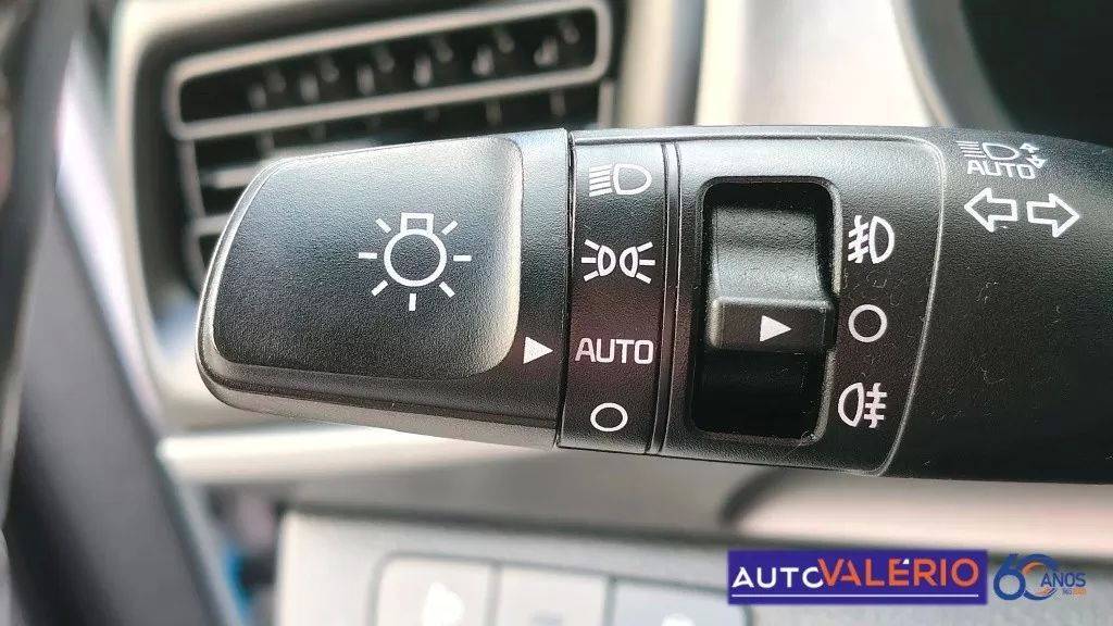 kia-stonic-2024-gasolina-1197cc