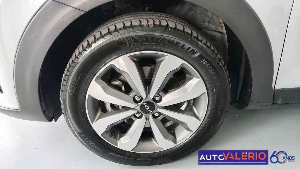 kia-stonic-2024-gasolina-1197cc