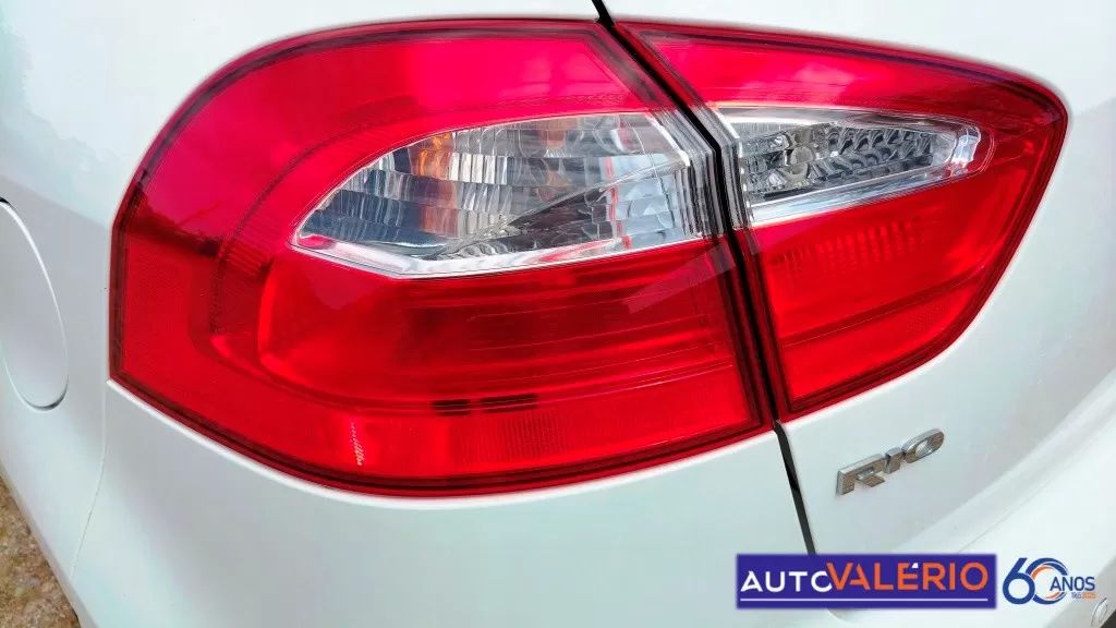 kia-rio-2016-gasolina-1248cc
