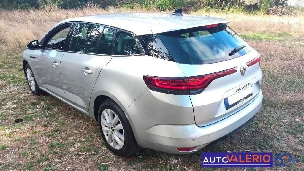 renault-megane-sport-tourer-2023-diesel-1461cc