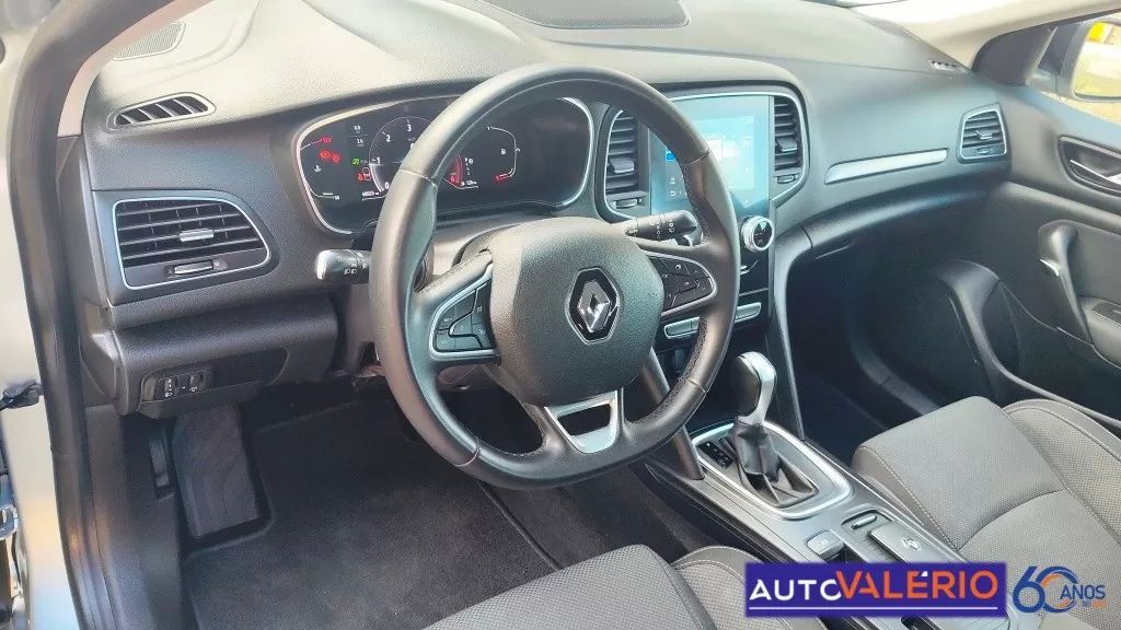 renault-megane-sport-tourer-2023-diesel-1461cc