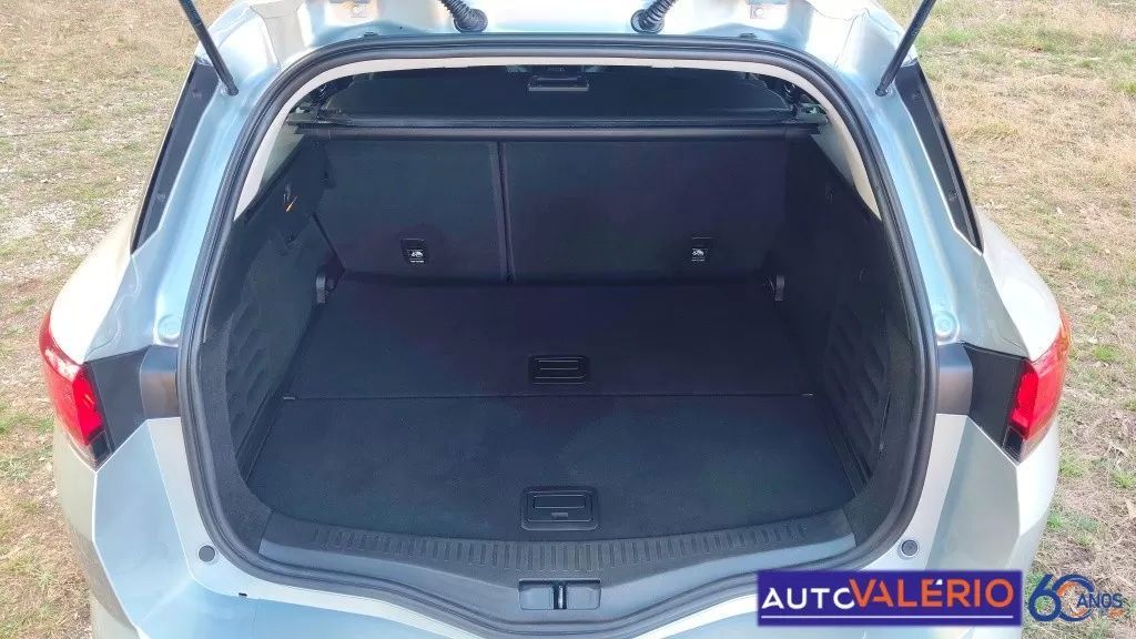 renault-megane-sport-tourer-2023-diesel-1461cc