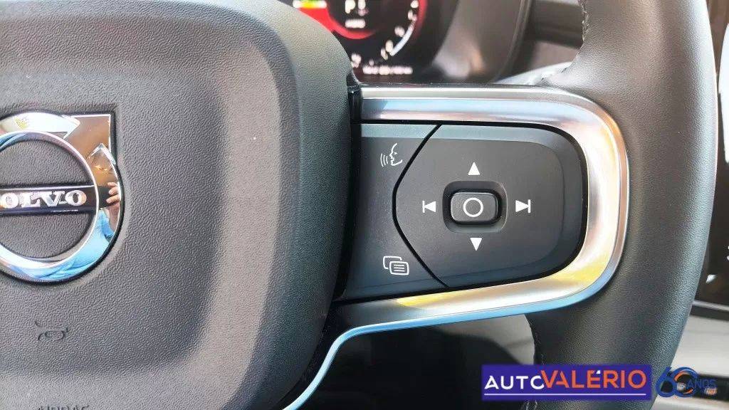 volvo-xc40-2022-hibrido-1477cc