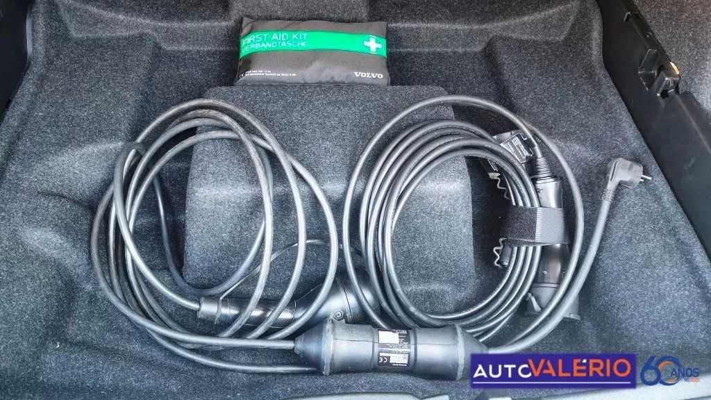 volvo-xc40-2022-hibrido-1477cc