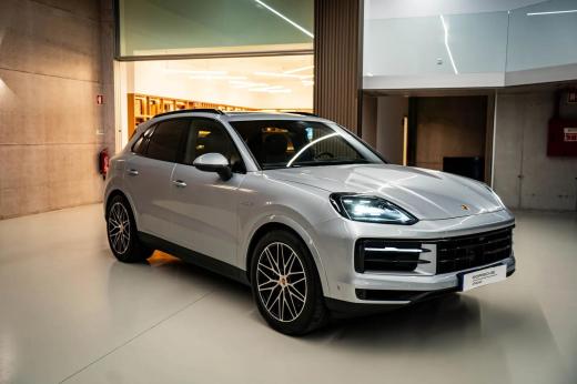 porsche-cayenne-2024-hibrido-a-gasolina-2995cc