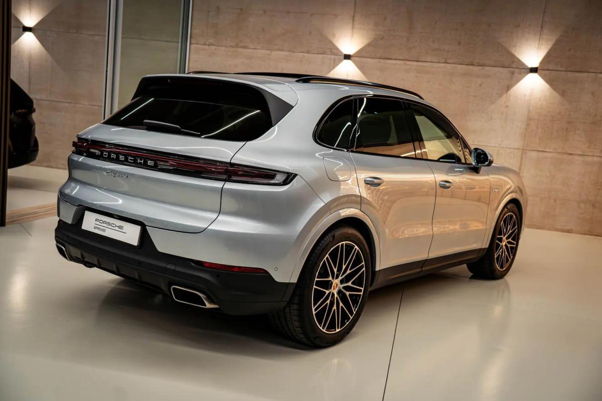 porsche-cayenne-2024-hibrido-a-gasolina-2995cc