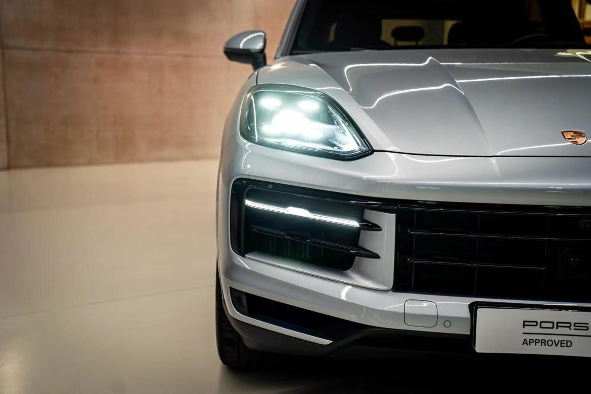 porsche-cayenne-2024-hibrido-a-gasolina-2995cc