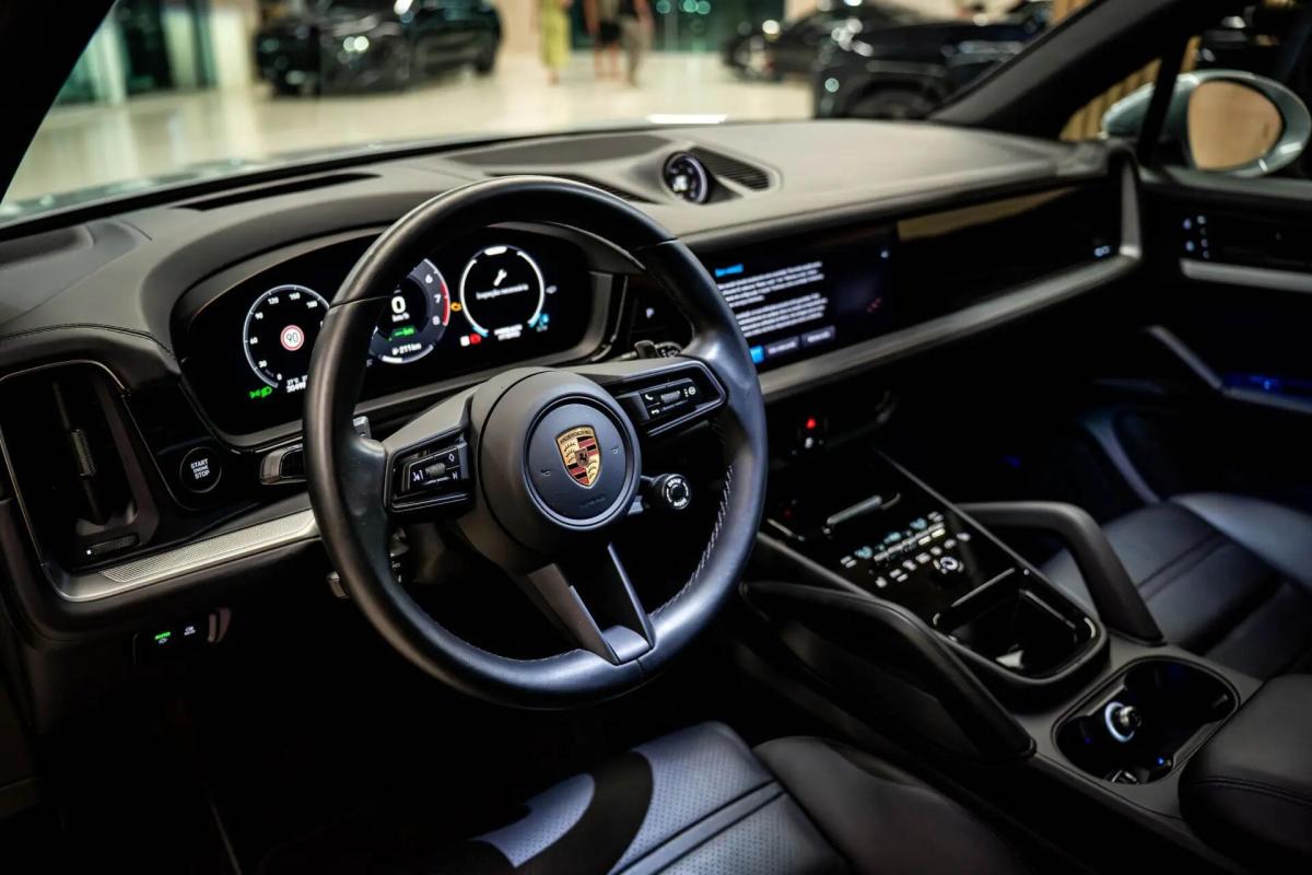 porsche-cayenne-2024-hibrido-a-gasolina-2995cc