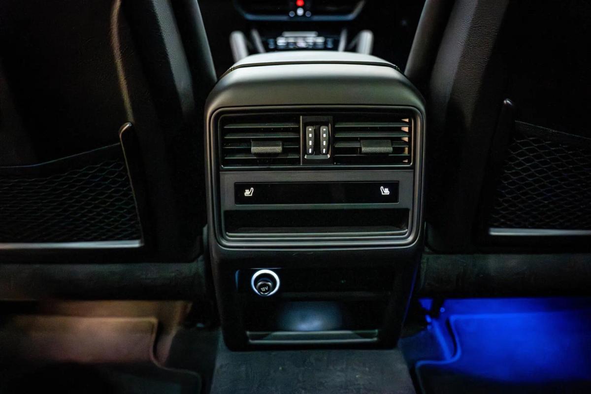 porsche-cayenne-2024-hibrido-a-gasolina-2995cc